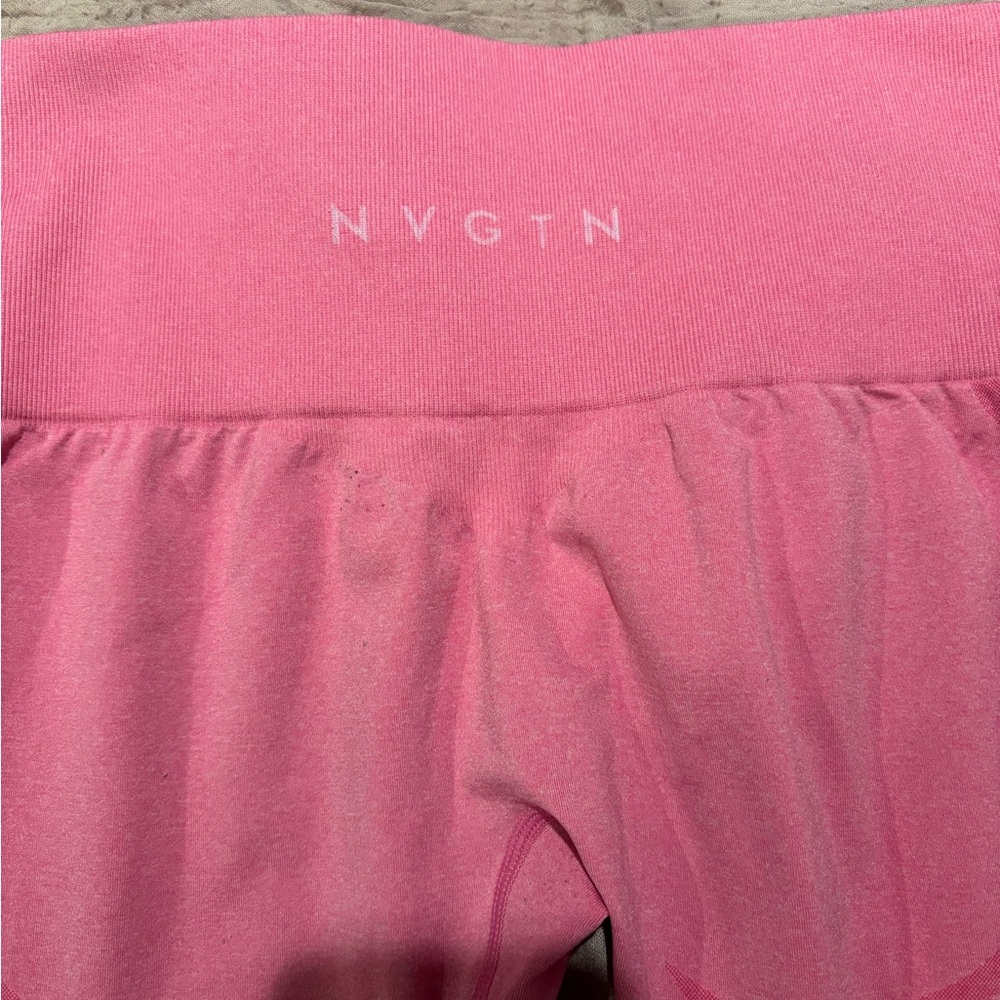 NVGTN Women’s gym leggings